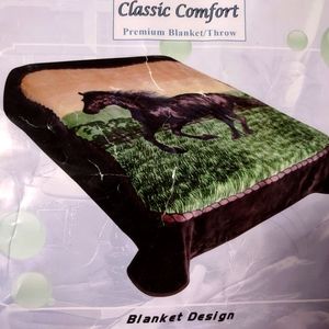 Classic Comfort Premium Blanket Soft, Horse, Size 79in. X 95in. NWT